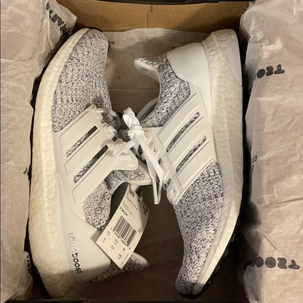 Adidas Ultraboost 👟
